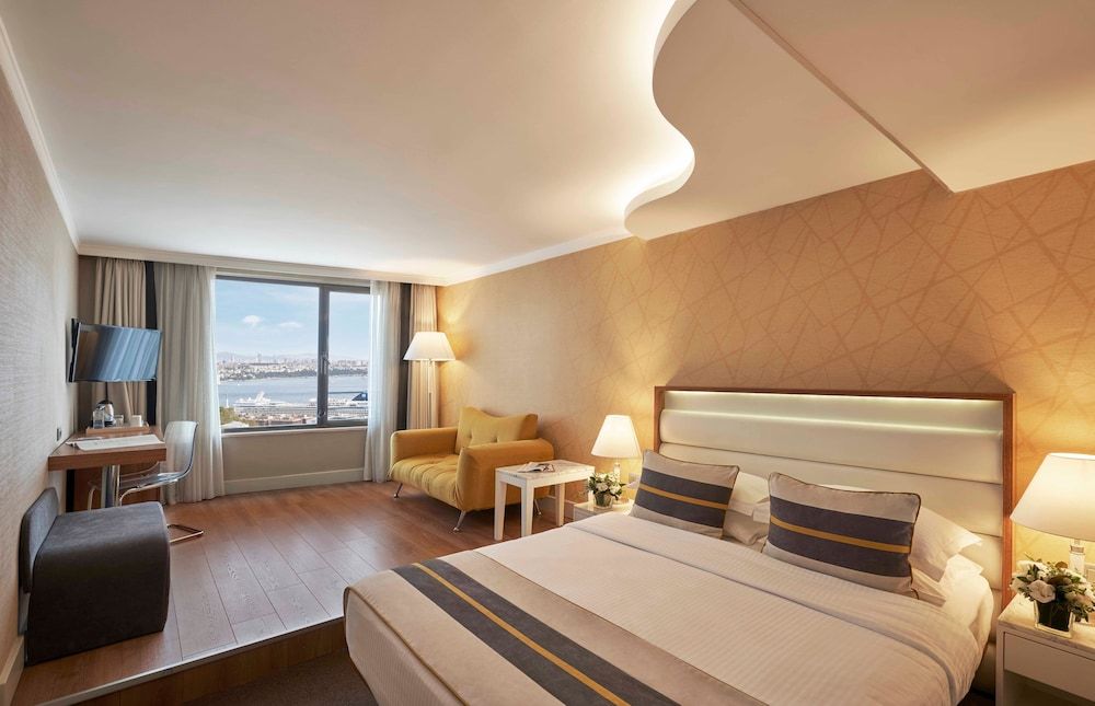 undefined Richmond Istanbul 7