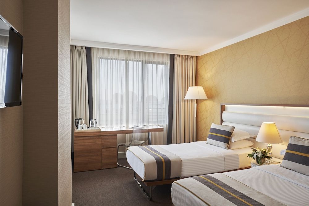 undefined Richmond Istanbul 9