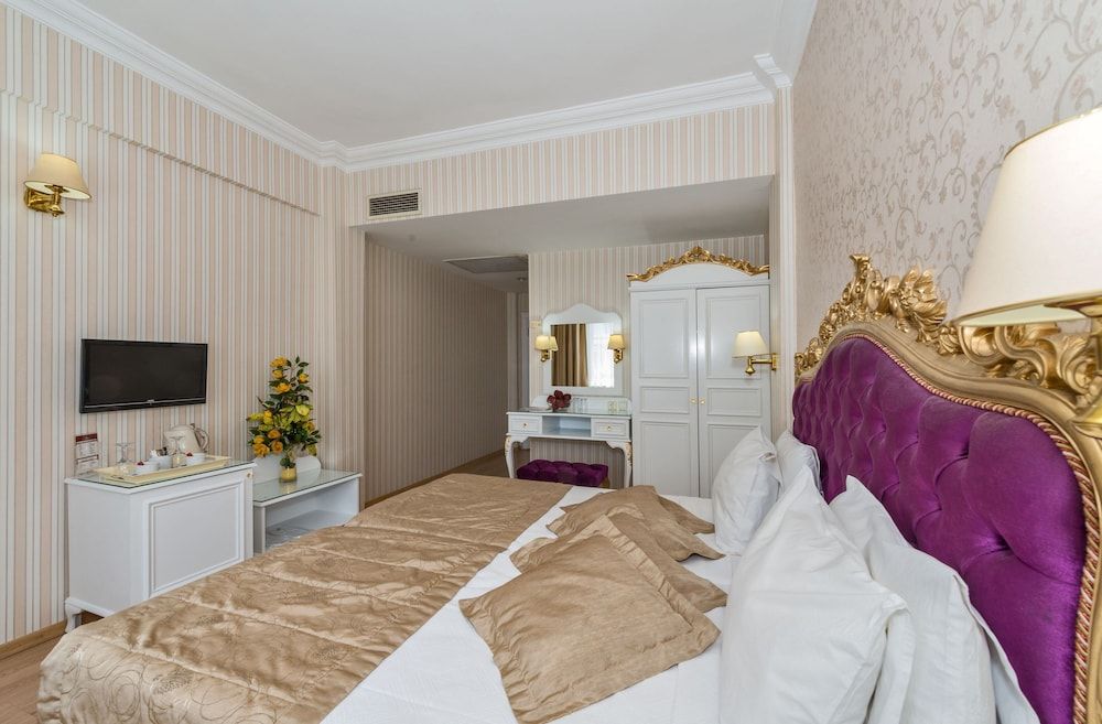 Hotel Santa Sophia Standard Double Room 9