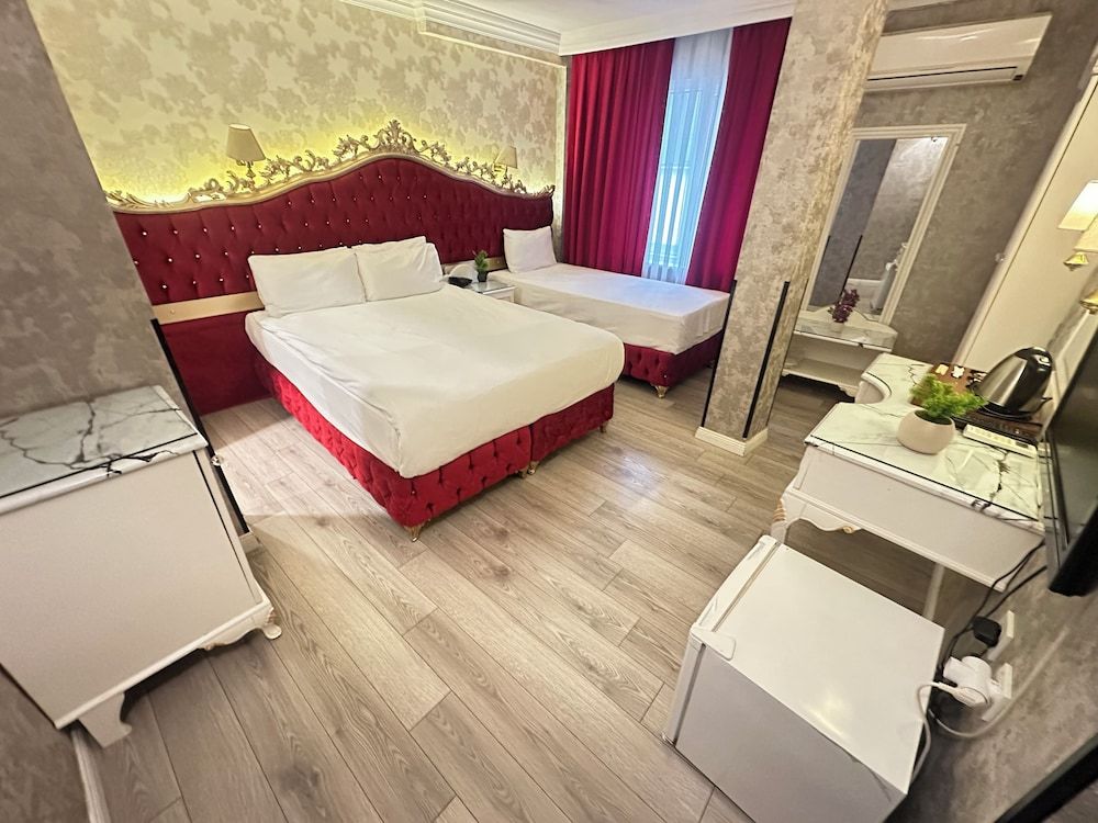 Hotel Santa Sophia Standard Double Room 13