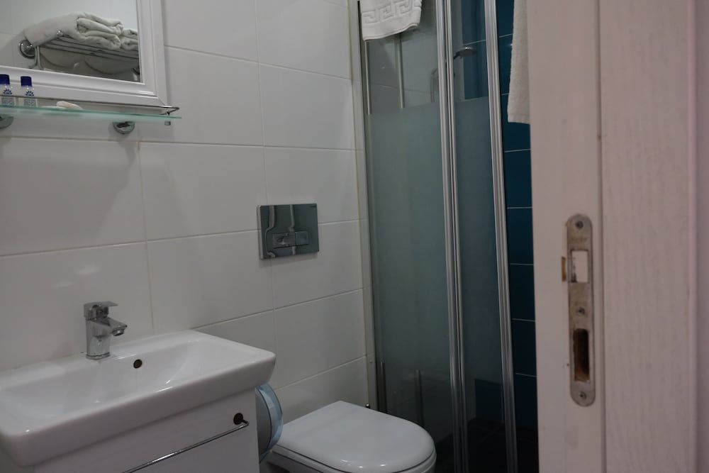 Star Holiday Hotel Economy Double Room 4