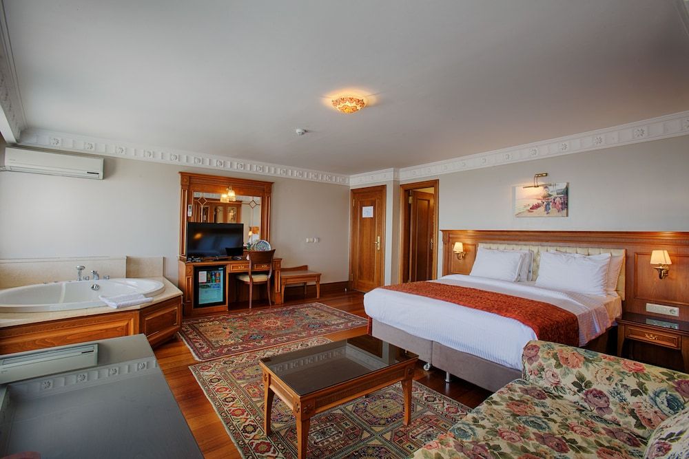 undefined Sumengen Hotel 3