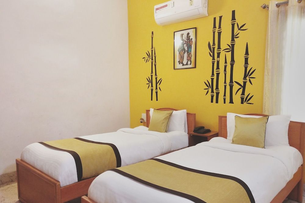 OYO 2266 Gokul Heritage Standard Double or Twin Room, 1 Bedroom, Private Bathroom 9