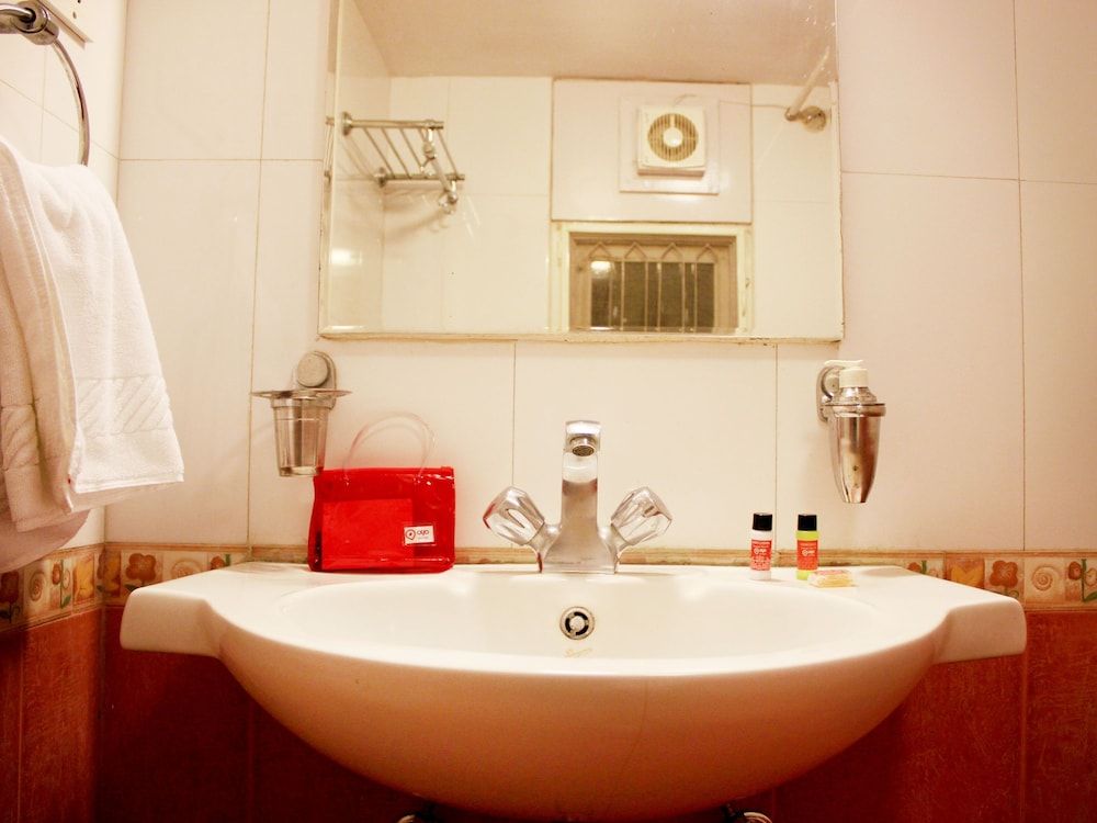 OYO 2266 Gokul Heritage Standard Double or Twin Room, 1 Bedroom, Private Bathroom 15