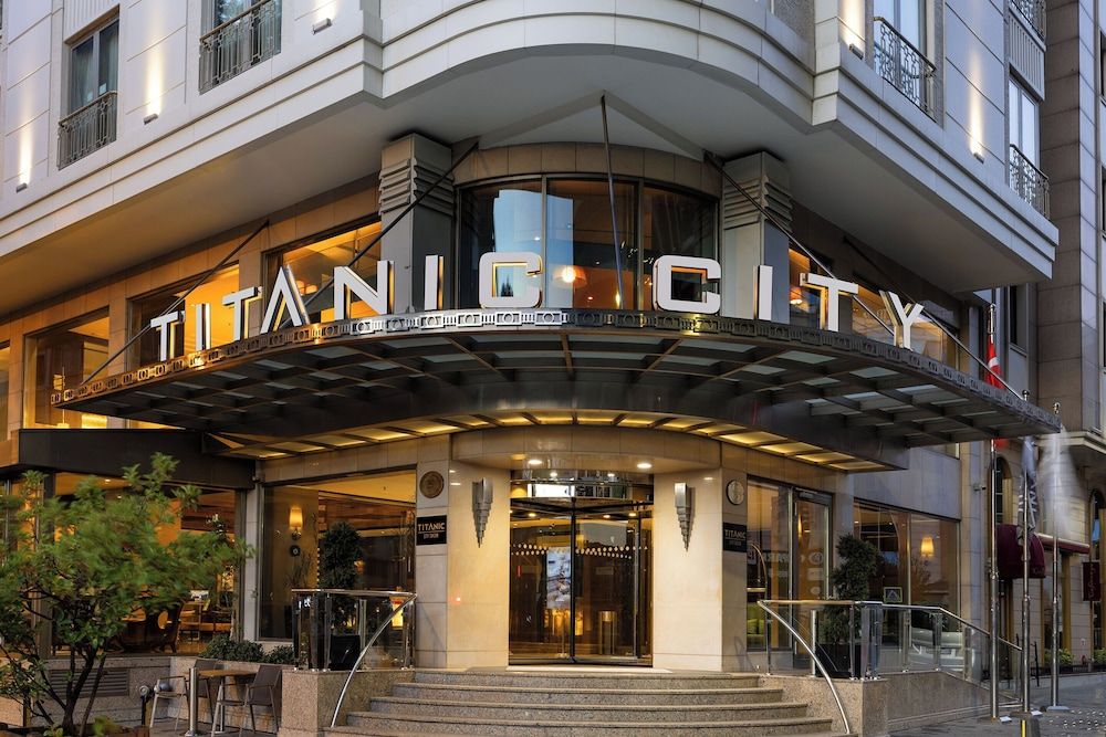 undefined Titanic City Taksim 2
