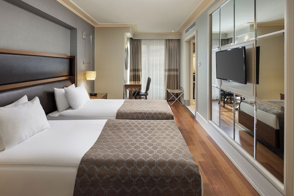 Titanic City Taksim Superior Room 3
