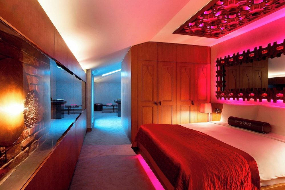 W Istanbul Suite, 1 King Bed with Sofa bed, Non Smoking, City View