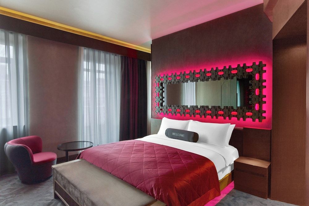 W Istanbul Suite, 1 Bedroom, Non Smoking, Partial Sea View