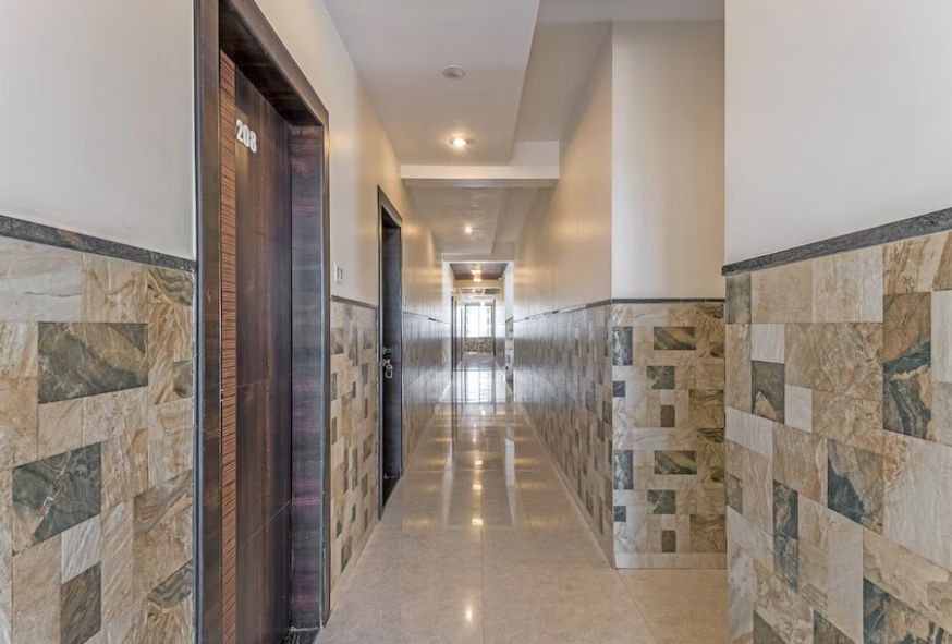 undefined Hotel Sai Ramanand 4