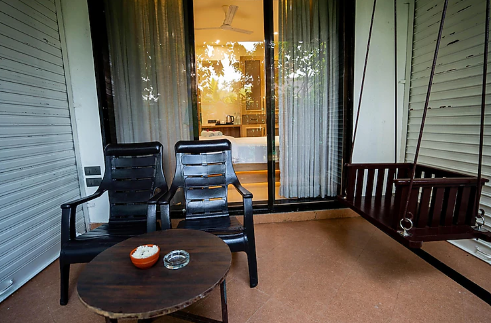 Bouganvillea Boutique Beach House Deluxe Couple Room With Sit-out Area 6