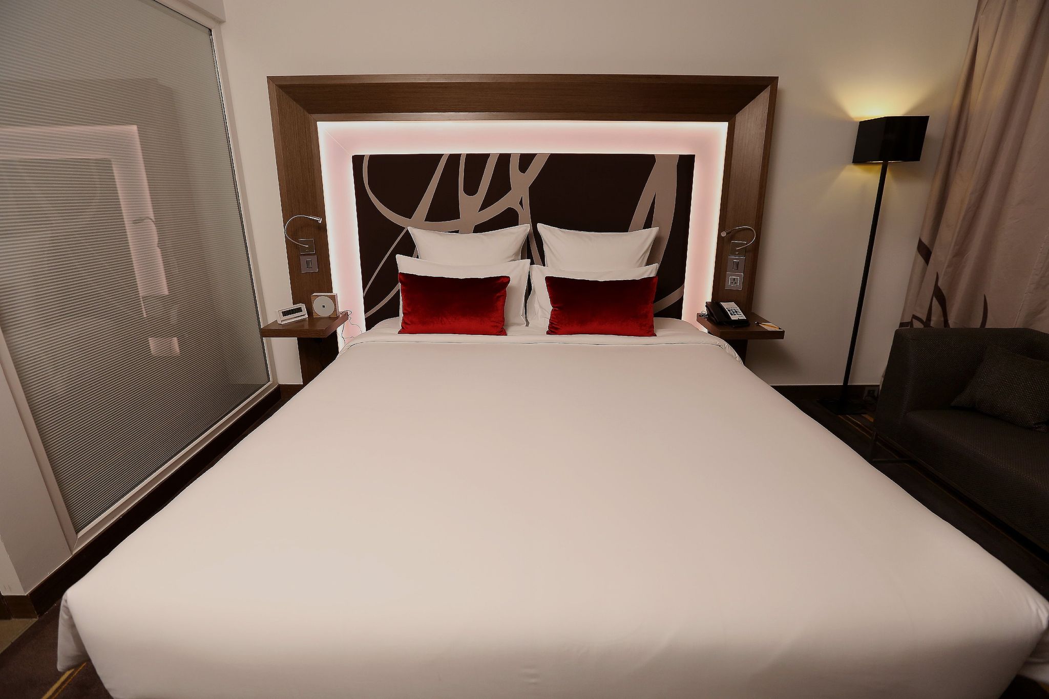 Superior King Room - Lounge Access & Cocktail Hours, Free WiFi