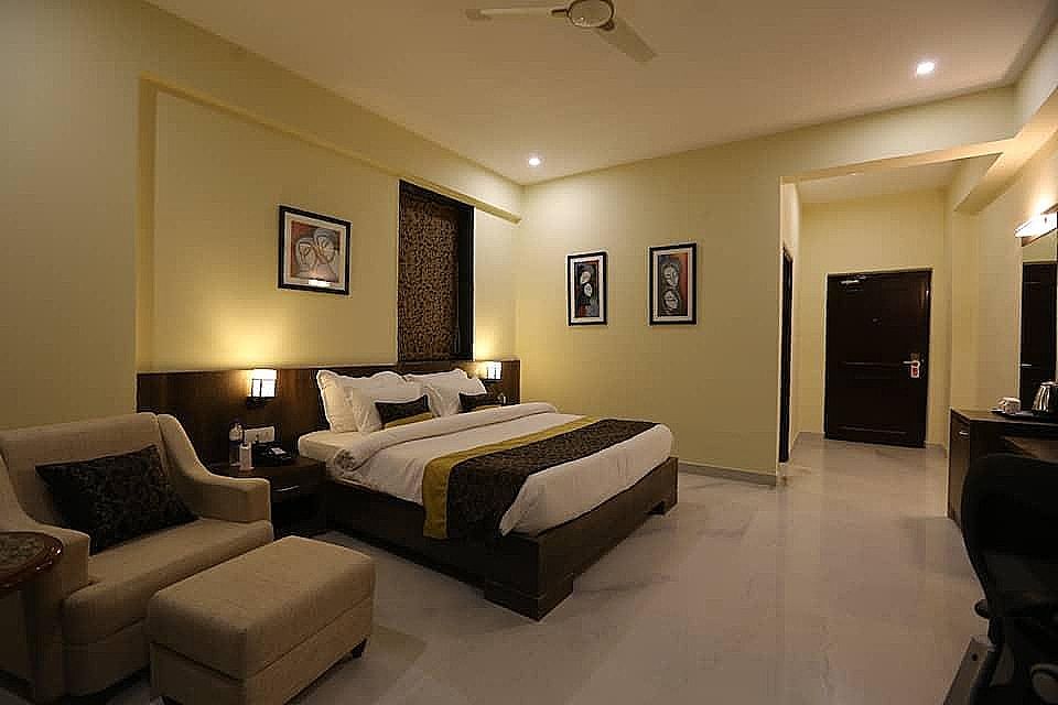 Premier Lake View Double Room