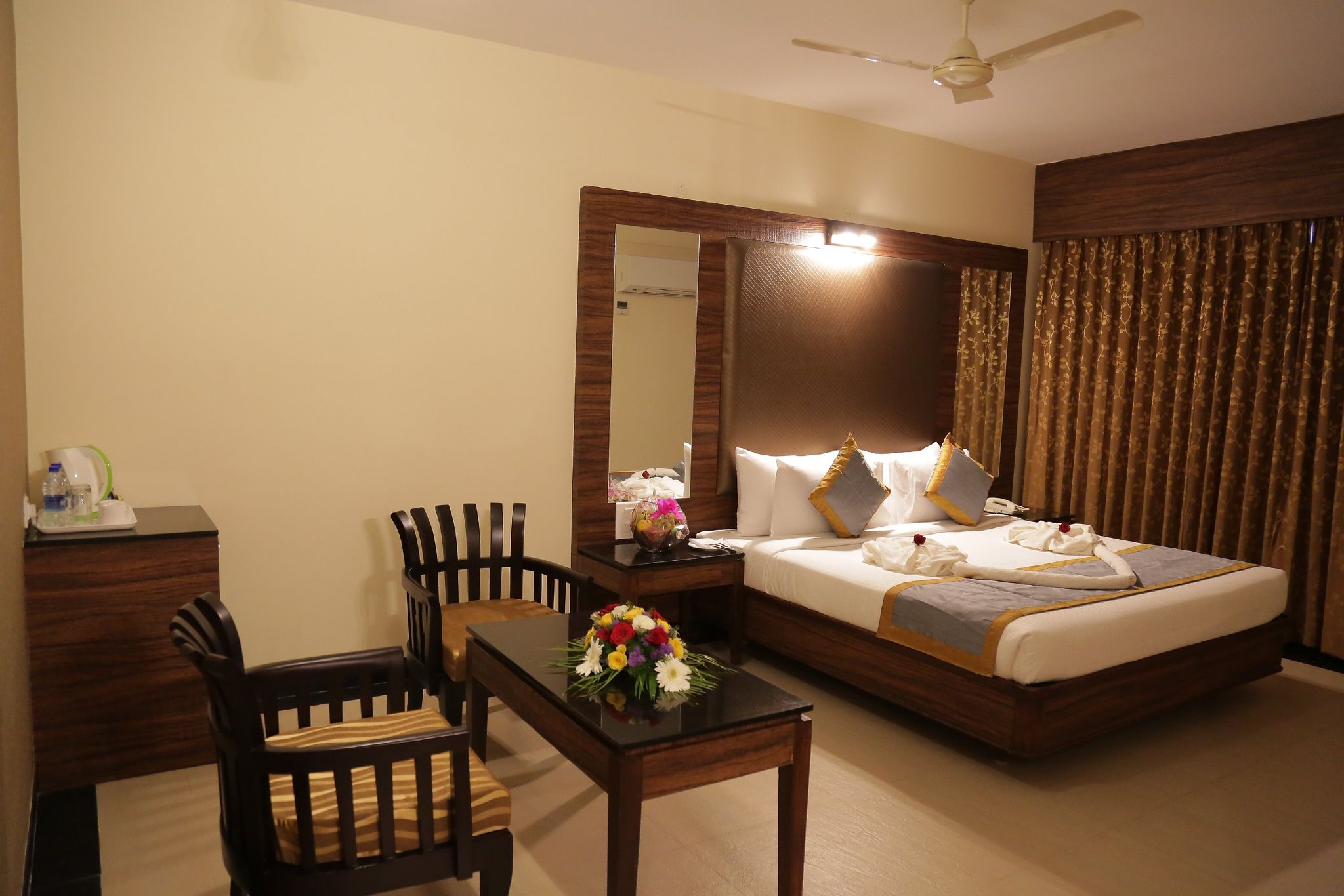 Majestic Room