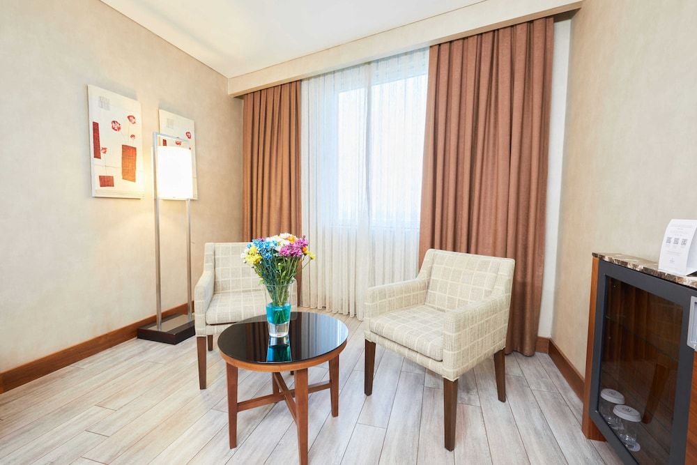 Dedeman Konya Hotel And Convention Center Deluxe Room, 1 King Bed 4