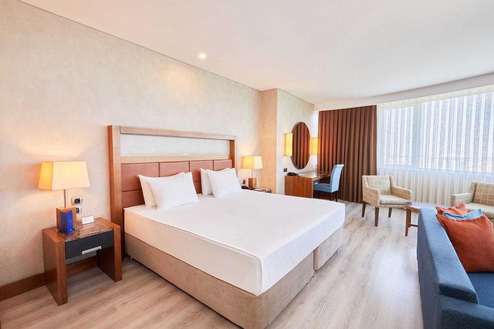 Dedeman Konya Hotel And Convention Center Junior Suite, 1 King Bed