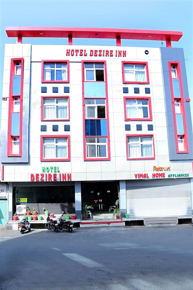 undefined Hotel Royal Dezire 10
