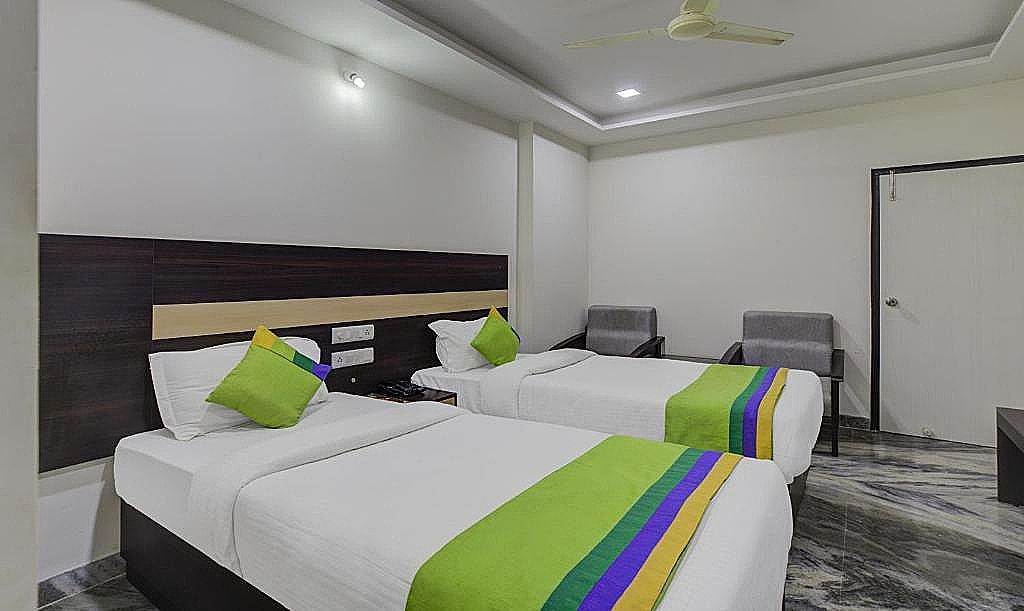 Hotel Royal Dezire Deluxe Room 12