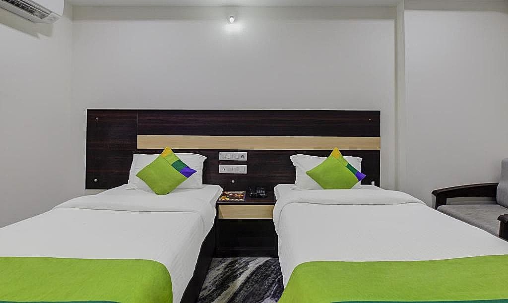 Hotel Royal Dezire Deluxe Room 15