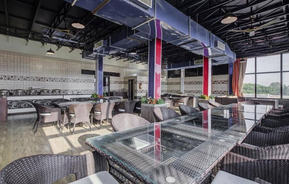 undefined Hotel Royal Dezire 4