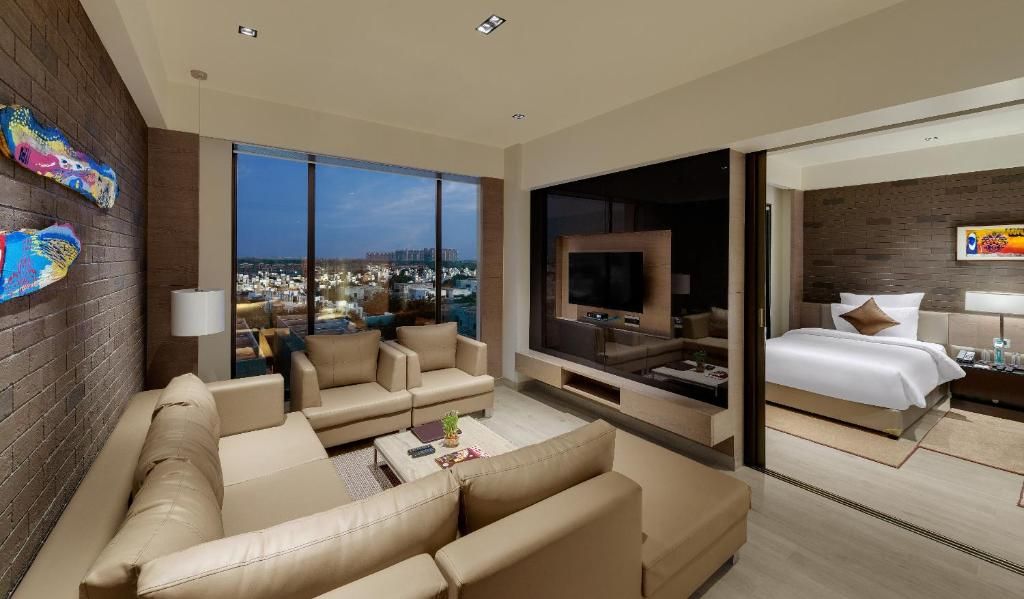 2 Queen Beds, Mobility/Hearing Accessible Room, Bathtub w/ Grab Bars Non-Smoking