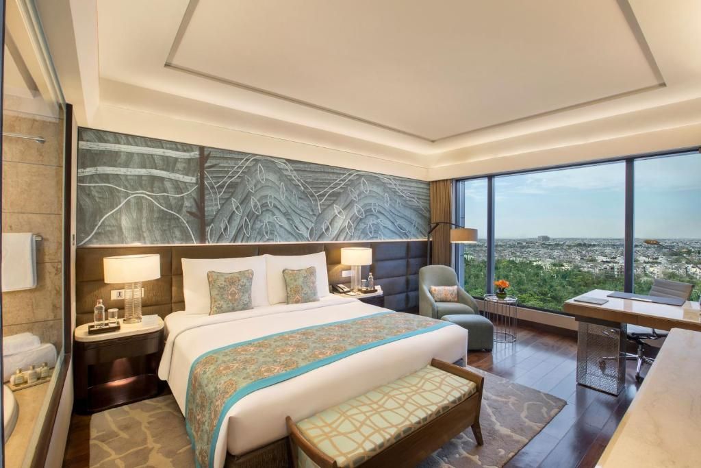 Quad Executive Room