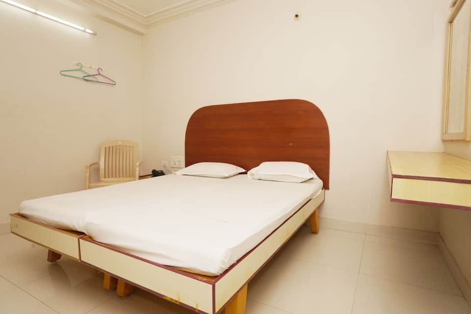 Deluxe Bedroom