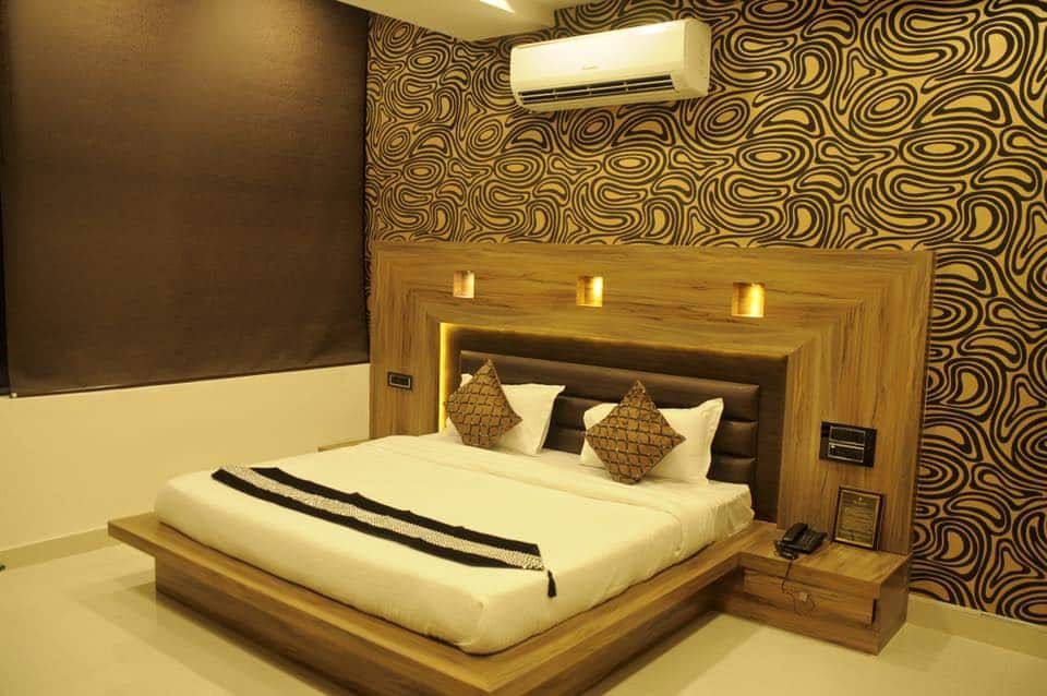 The Jewel's Hotel DELUXE ROOM 14