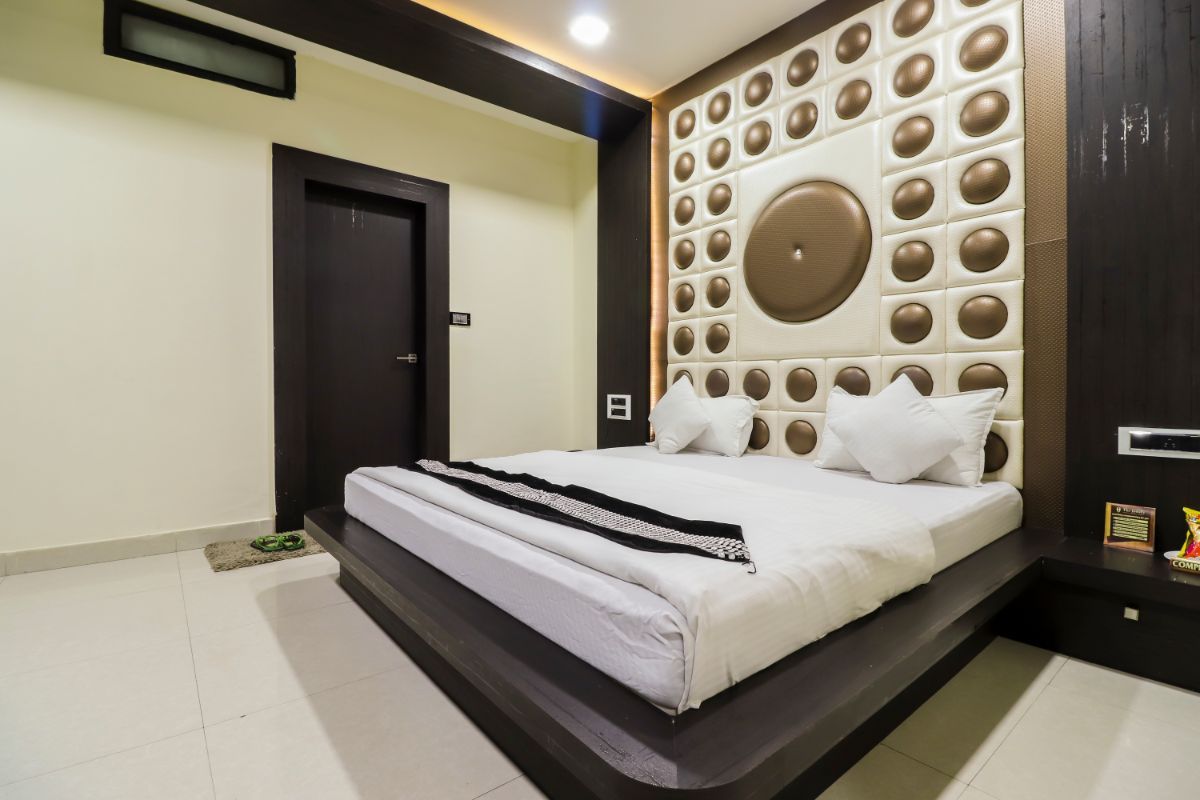 The Jewel's Hotel DELUXE ROOM 21