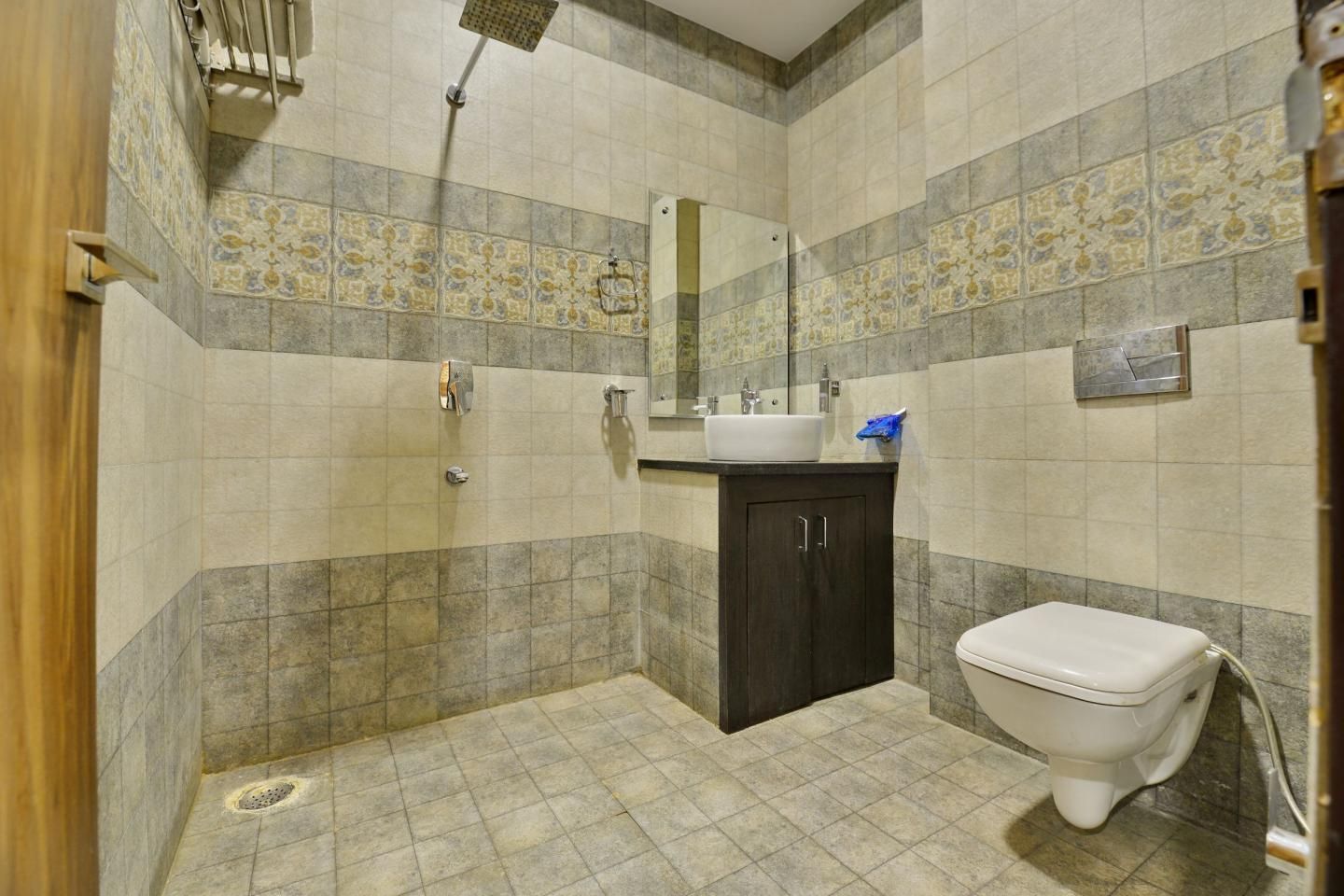 The Jewel's Hotel DELUXE ROOM 27