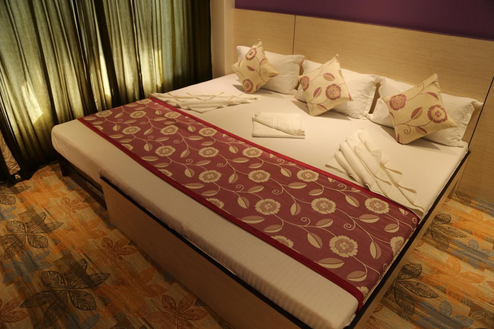 undefined Hotel Madni Royale 7