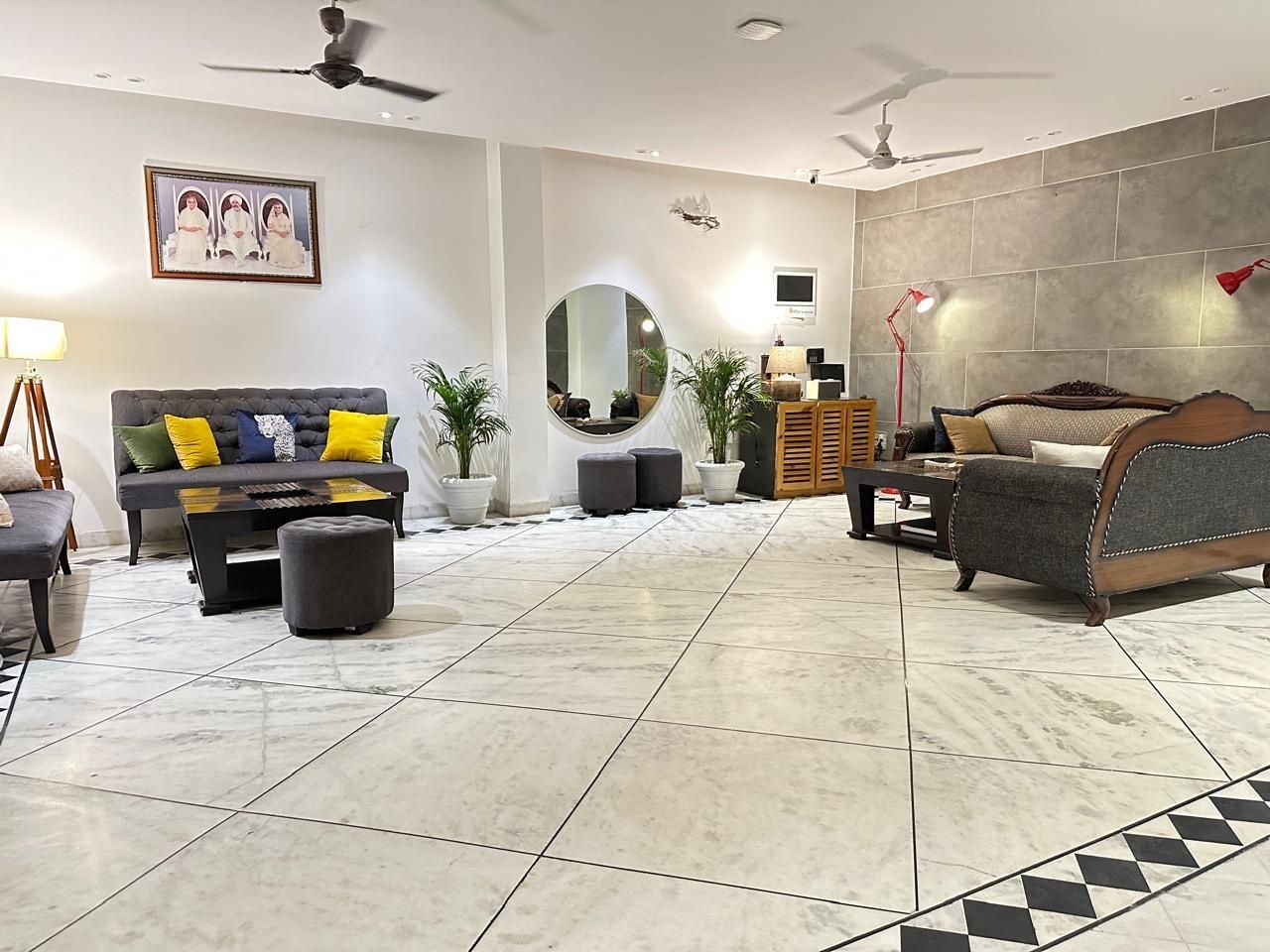 shared lounge/tv area