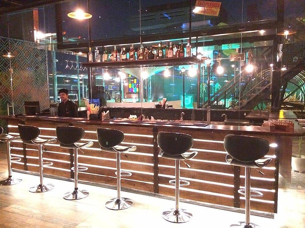 Bar