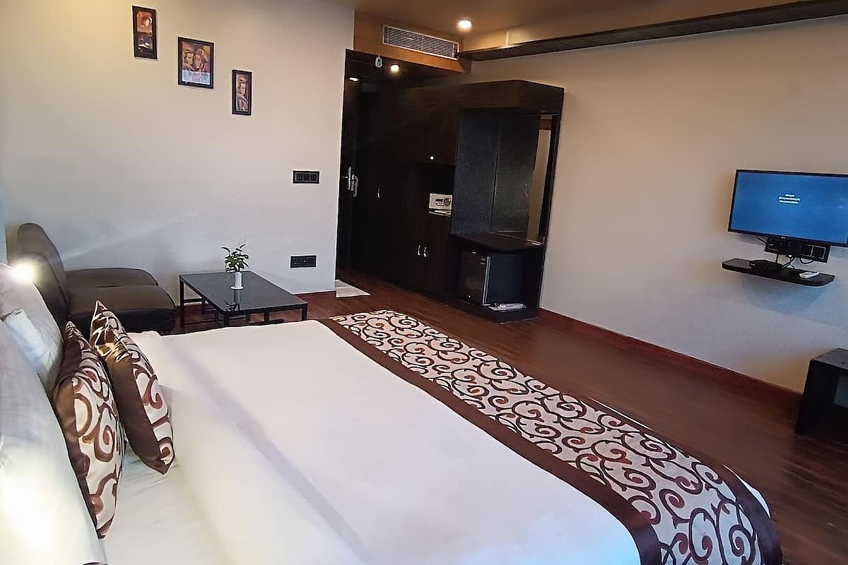 Vijay Paradise Deluxe Room 3
