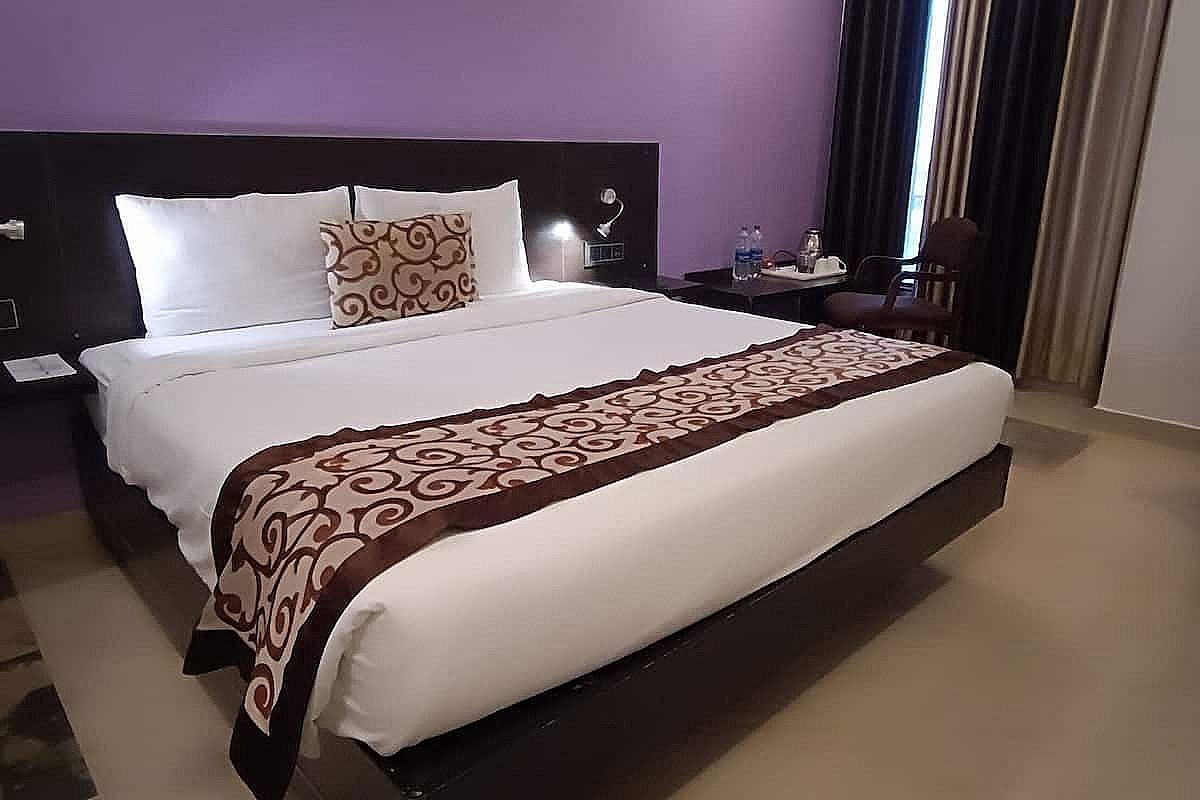 Vijay Paradise Deluxe Room 4