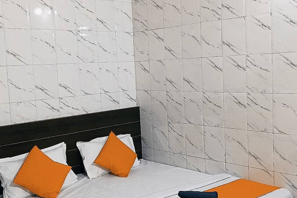 Air Conditioning Deluxe Double Bed Room