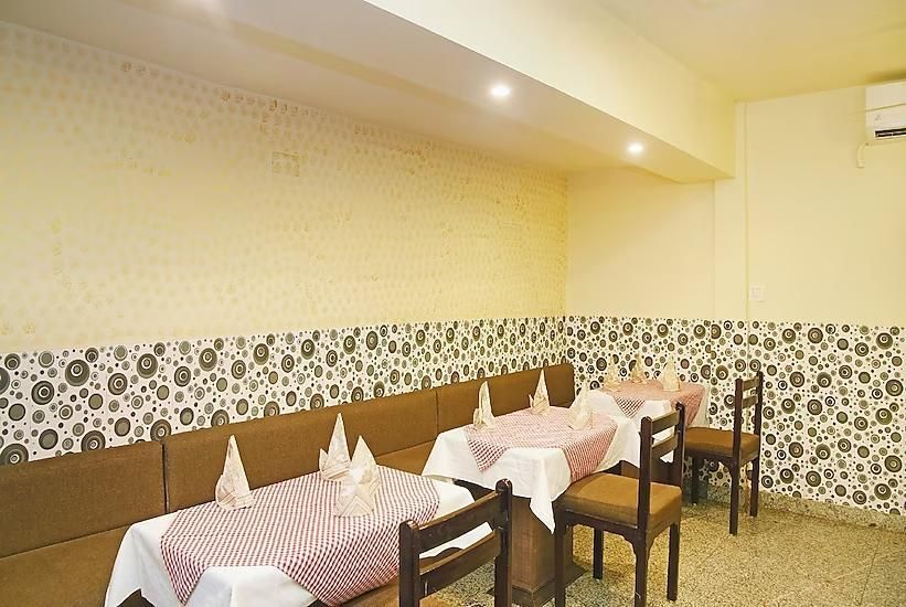 Food & Dining