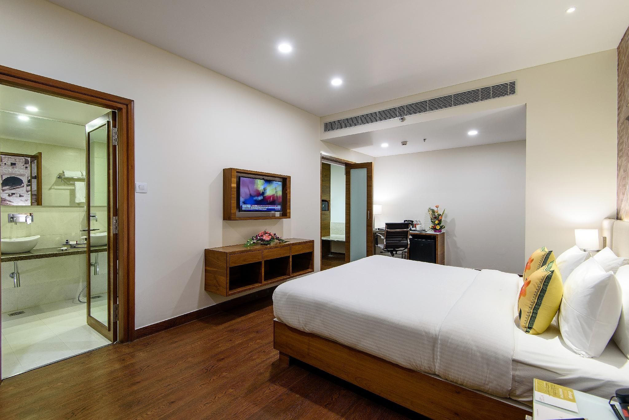Executive Club Room- Enjoy Happy Hour 1+1 mocktail 11am-7pm