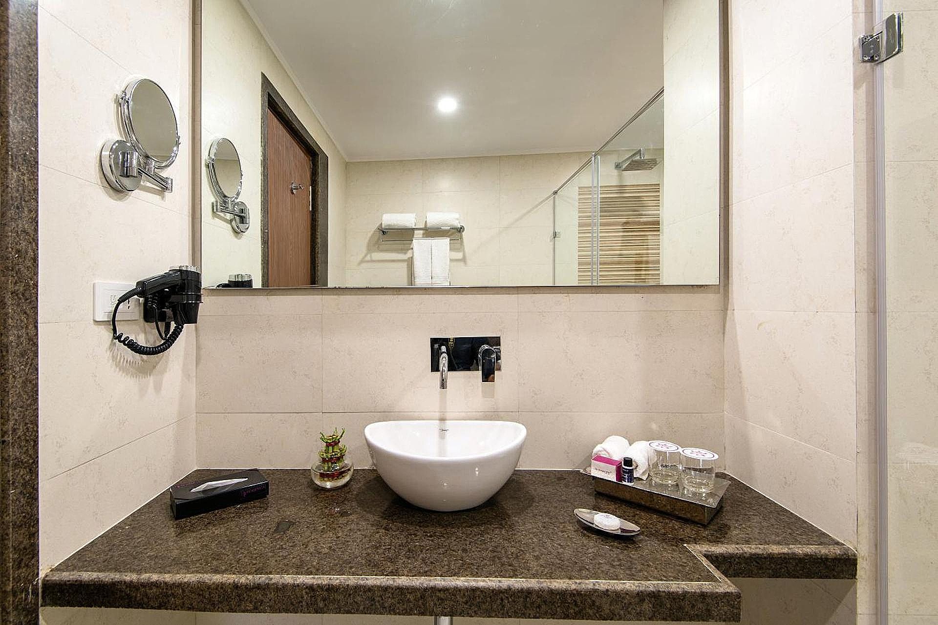 Regenta Central Jaipur Jhotwara	 Deluxe Double Room 9