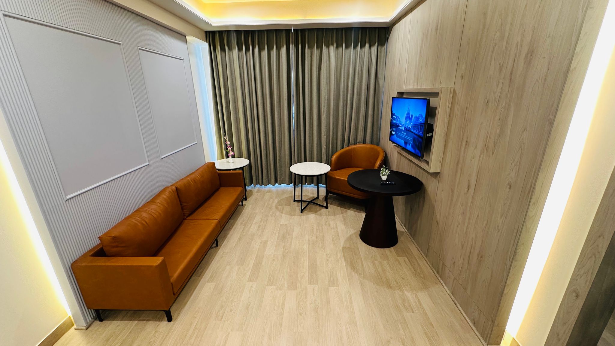 Regenta Central Jaipur Jhotwara Deluxe Twin Room- Enjoy Happy Hour 1+1 mocktail 11am-7pm 3