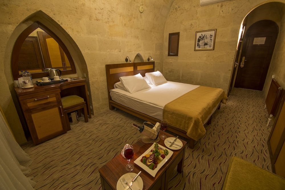 Uchisar Kaya Hotel - Special Class Garden Floor Cave Room 5