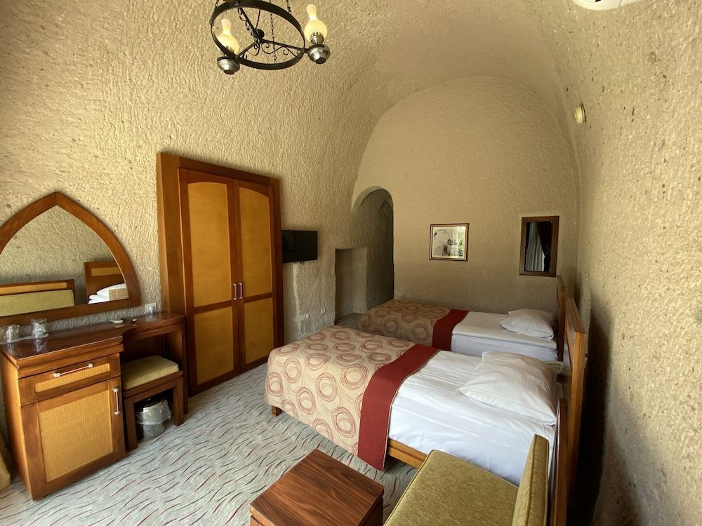Uchisar Kaya Hotel - Special Class Garden Floor Cave Room 3