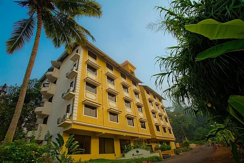 Rendezvous Beach Resort