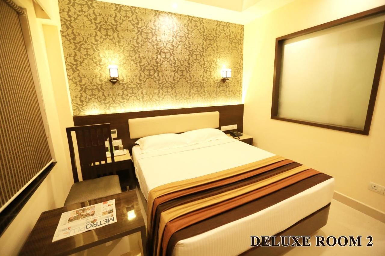 Hotel Deepam Deluxe Double Room