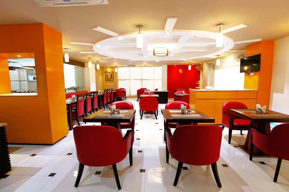 Food & Dining