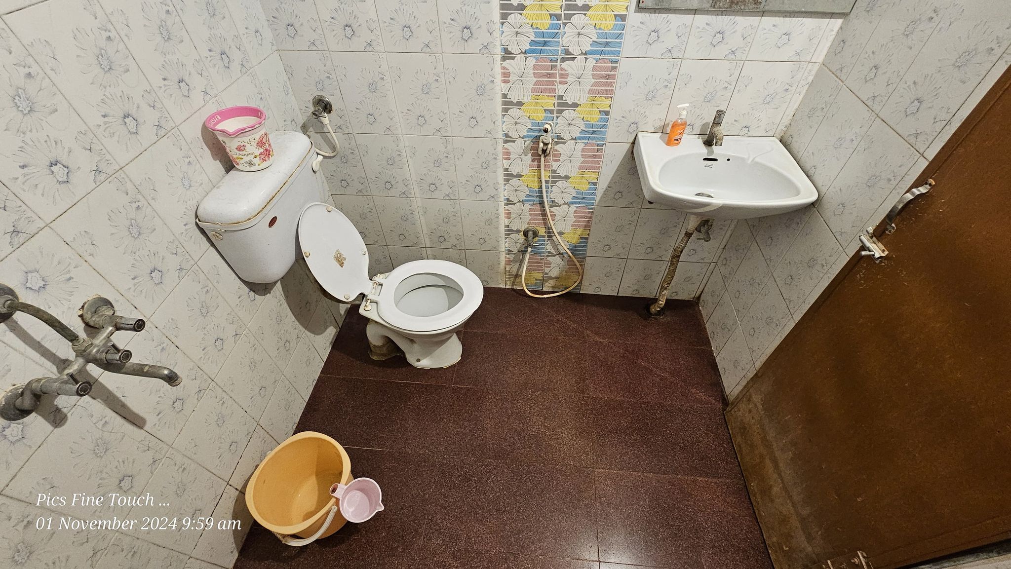 Hotel Anarkali Prime AC Room 10