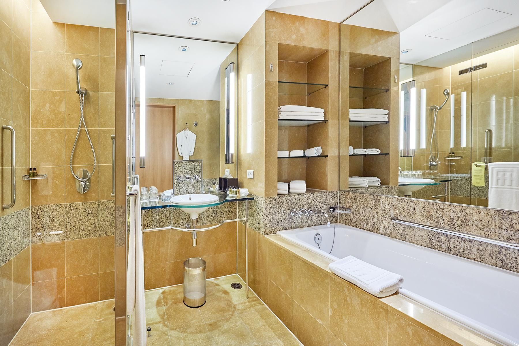 Corner King Room