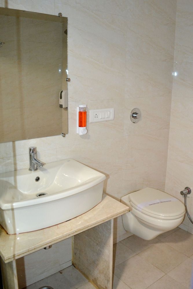 Hotel Swagat Deluxe Double Room 19