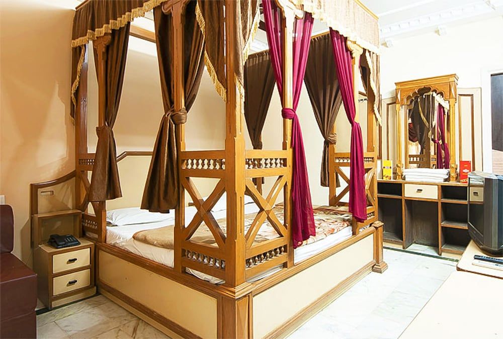 Hotel Swagat Deluxe Double Room 16