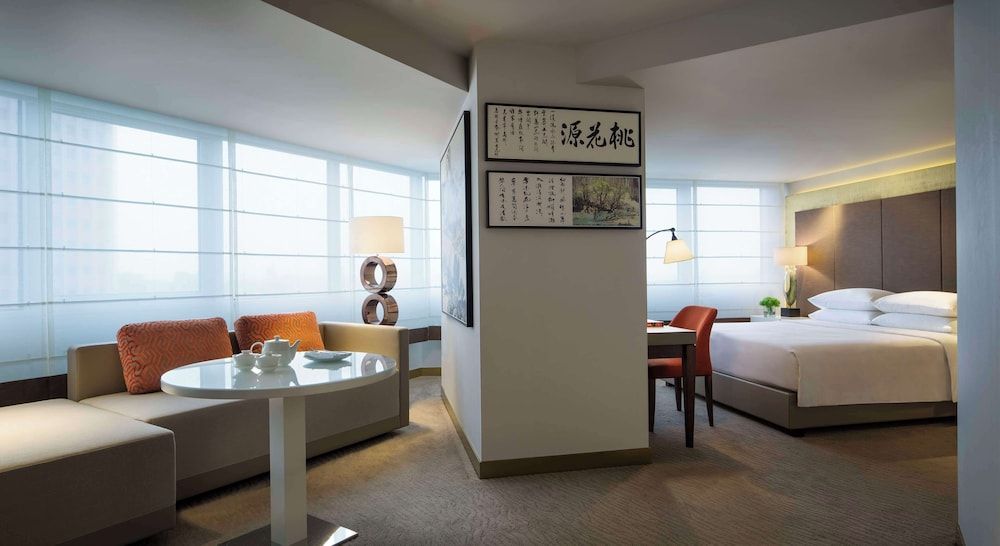 Premium Studio, 1 King Bed