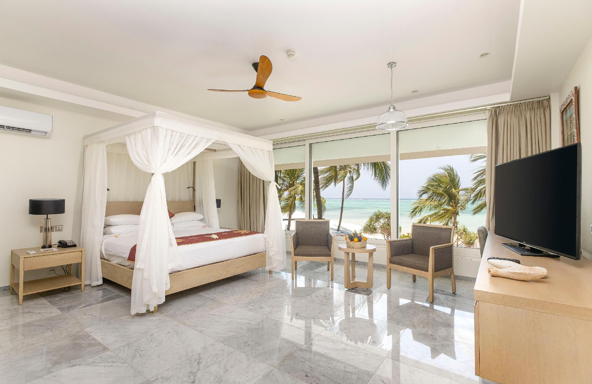 THE LEVEL SEA VIEW ROOM